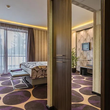 Victoria Garden Es Etterem 3*