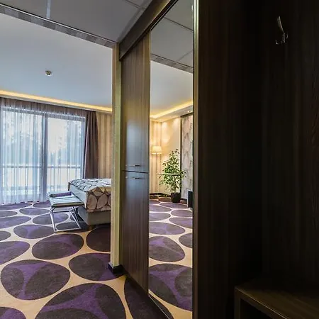 Victoria Garden Es Etterem Gasthof 3*