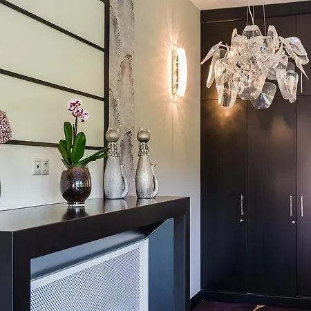 بيت ضيافة Victoria Garden Es Etterem Nyíregyháza