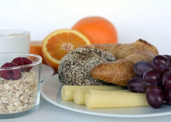 Victoria Garden Es Etterem بيت ضيافة 3*